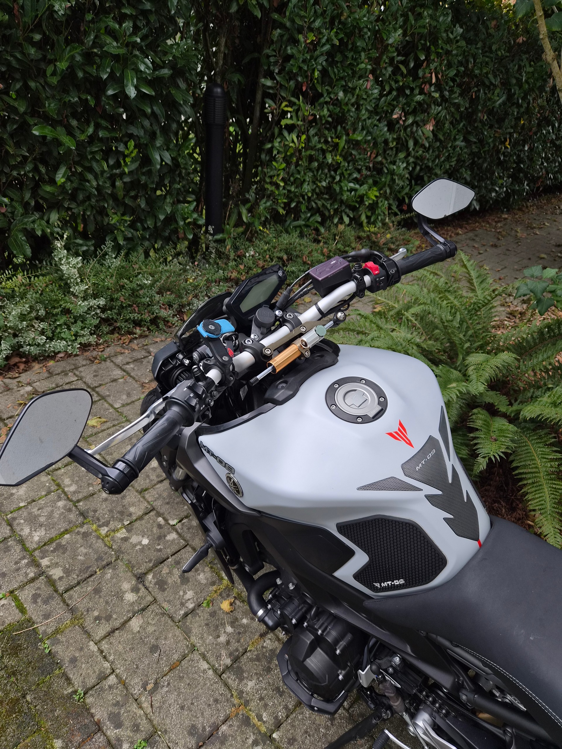 YAMAHA MT-09 ABS-image-4