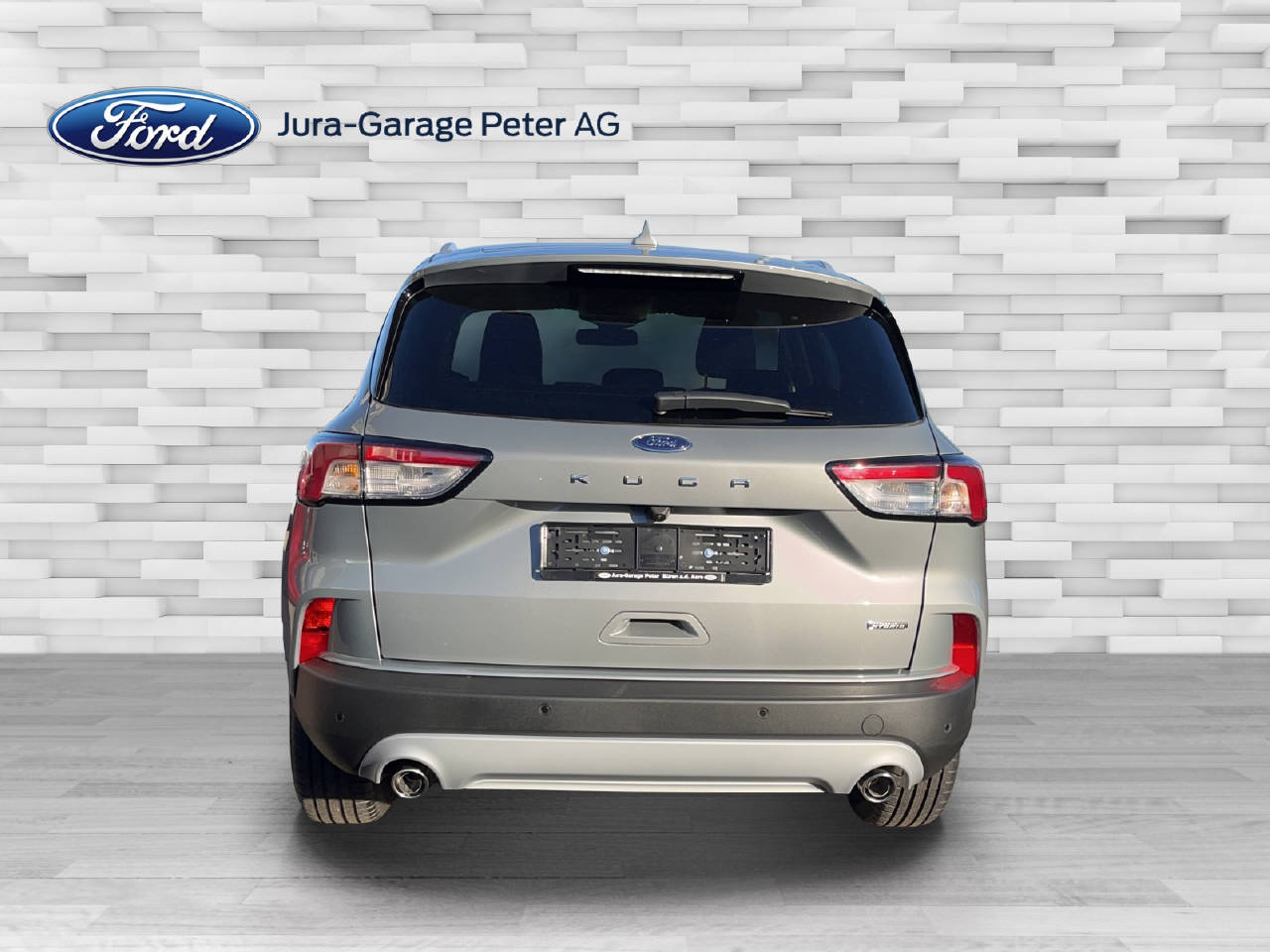 FORD Kuga 2.5 Plug-in Hybrid Titanium-showroom-element-2