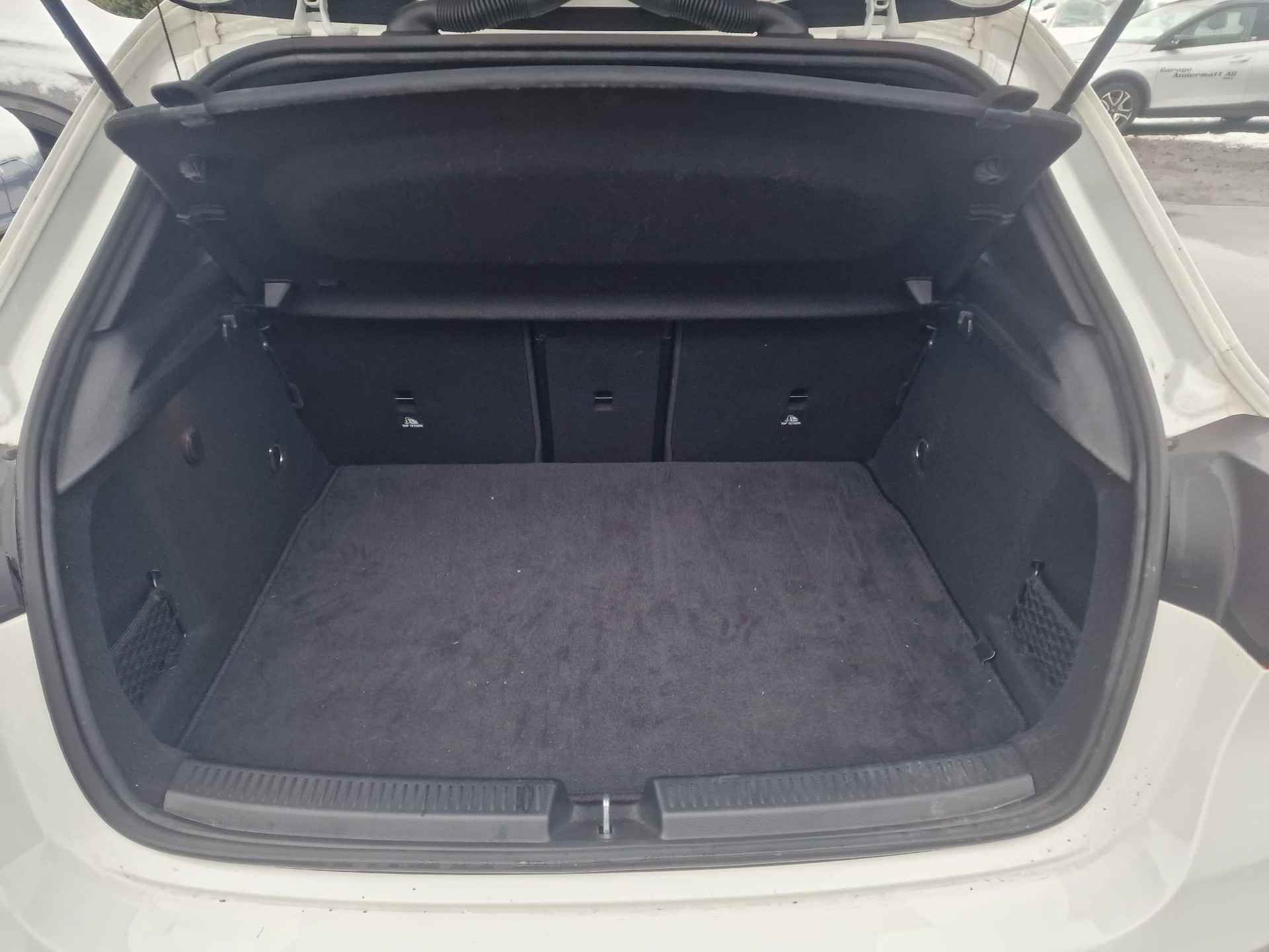 MERCEDES-BENZ A 35 AMG 4Matic Speedshift-image-16