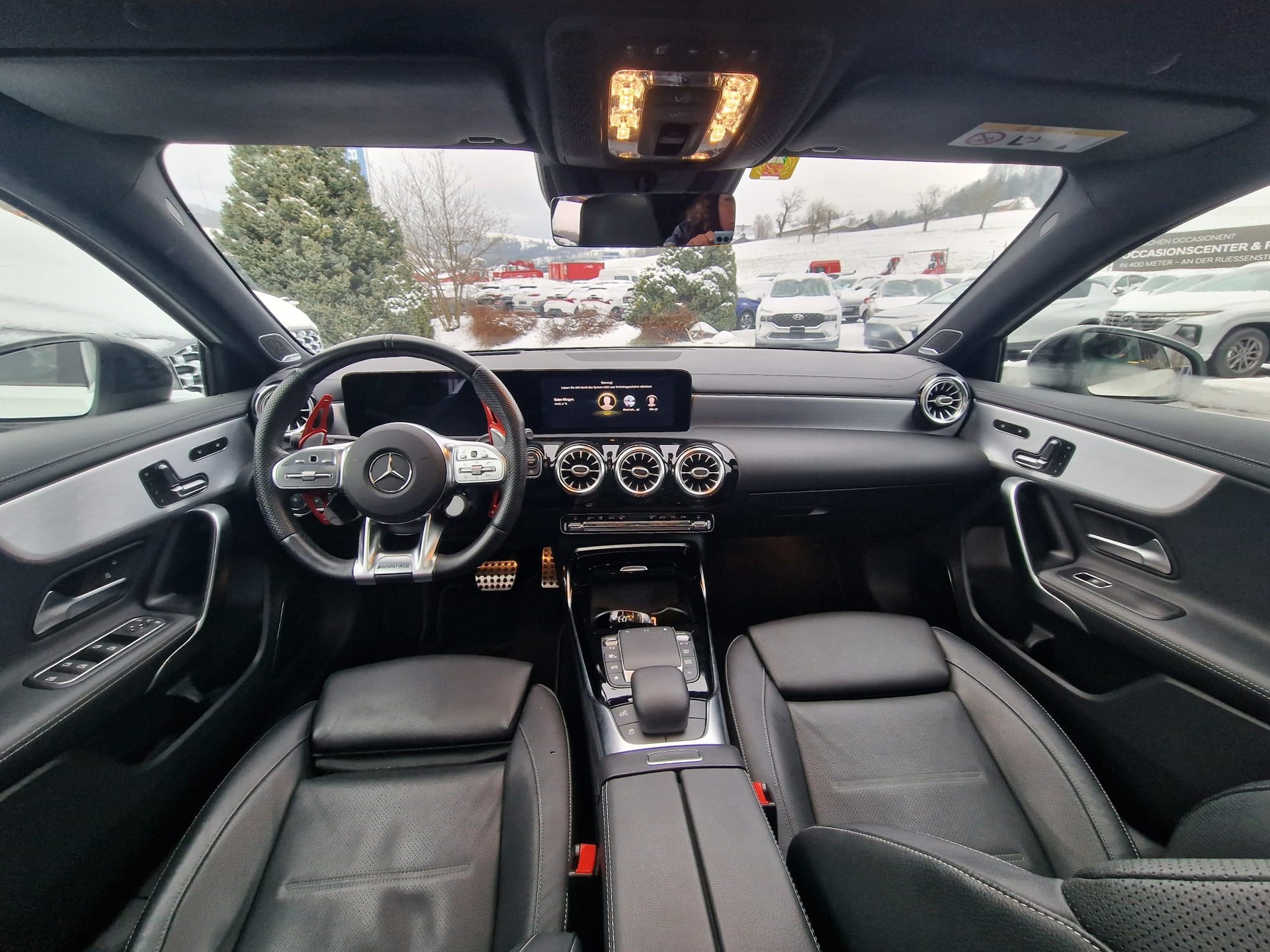 MERCEDES-BENZ A 35 AMG 4Matic Speedshift-image-8