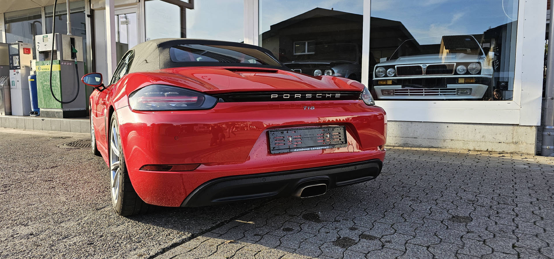 PORSCHE Boxster 718 2.0 PDK-image-3