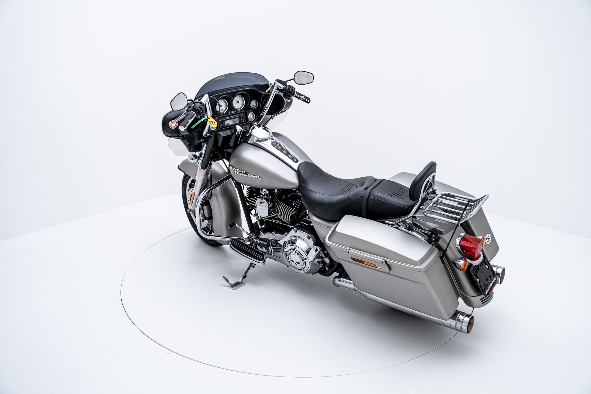 HARLEY-DAVIDSON FLHX Street Glide ABS-image-4