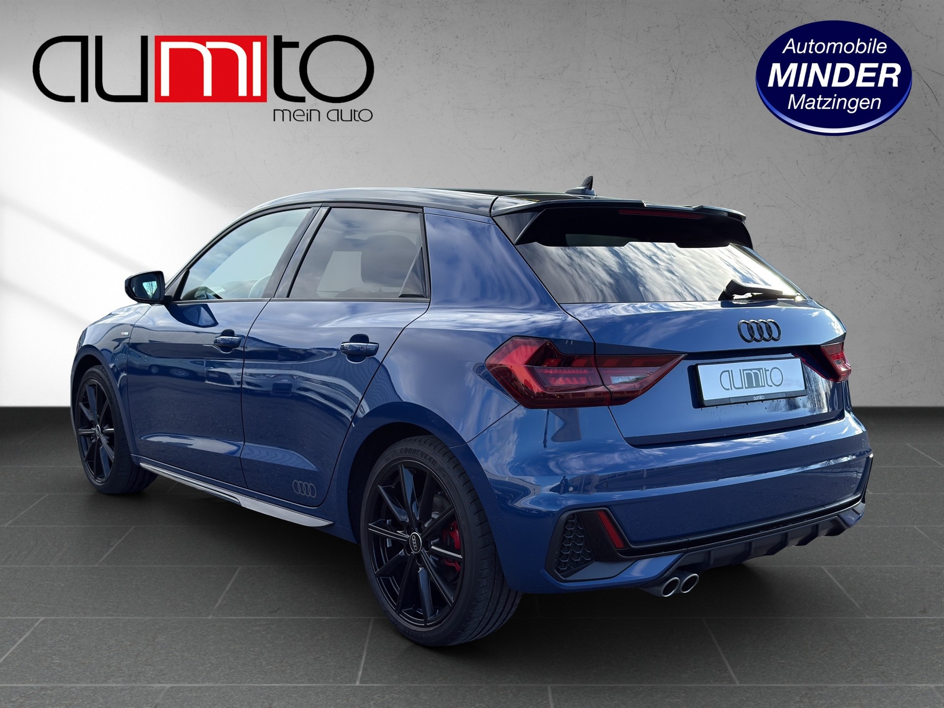 AUDI A1 Sportback 40 TFSI S Line-image-4