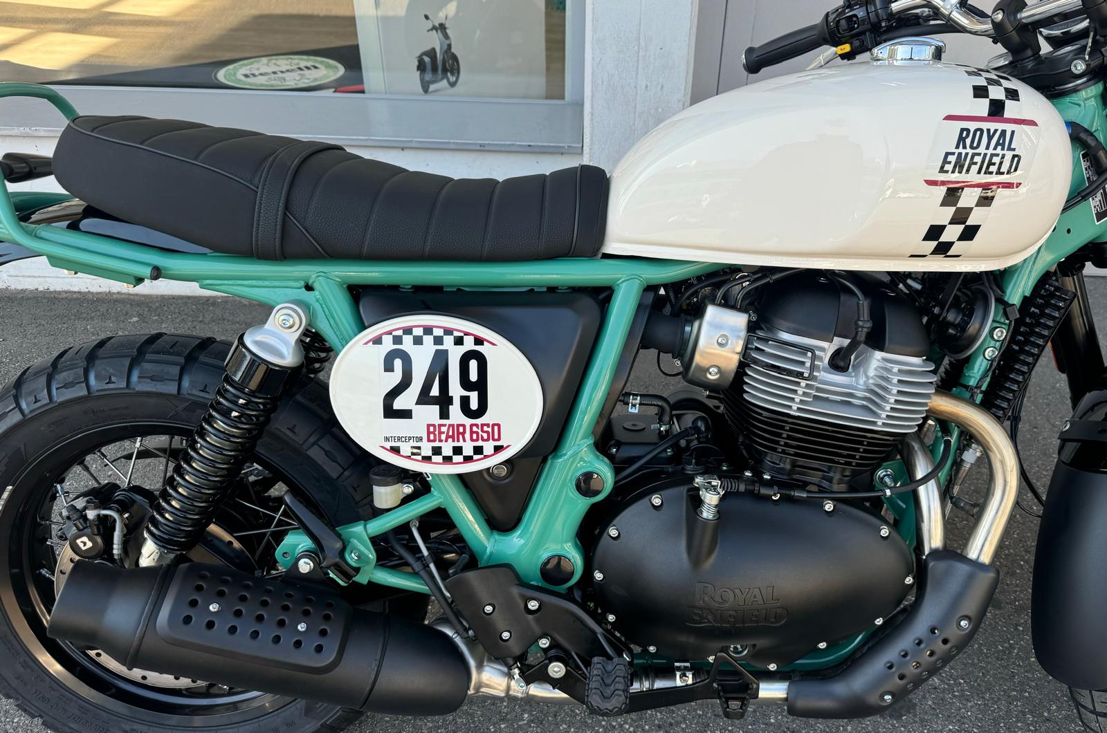 ROYAL ENFIELD BEAR 650 Two Four Nine-image-4