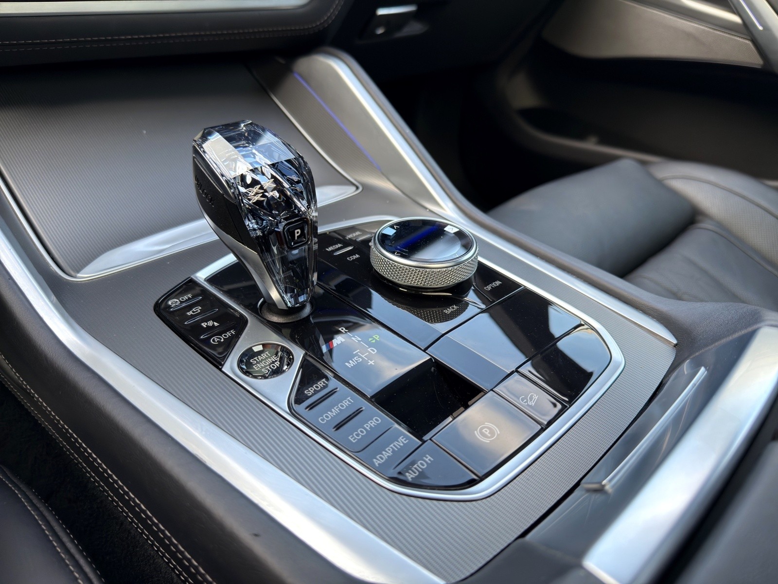 BMW X6 M50d-image-17