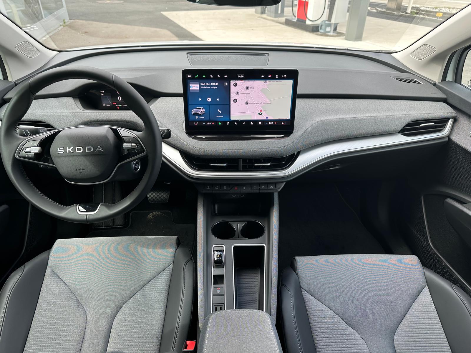 SKODA ENYAQ iV 60-image-13