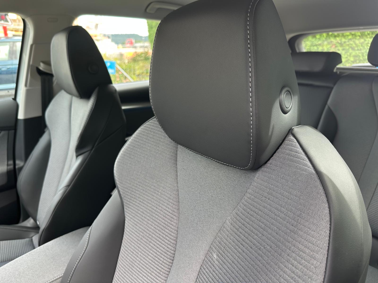 SKODA ENYAQ iV 60-image-10