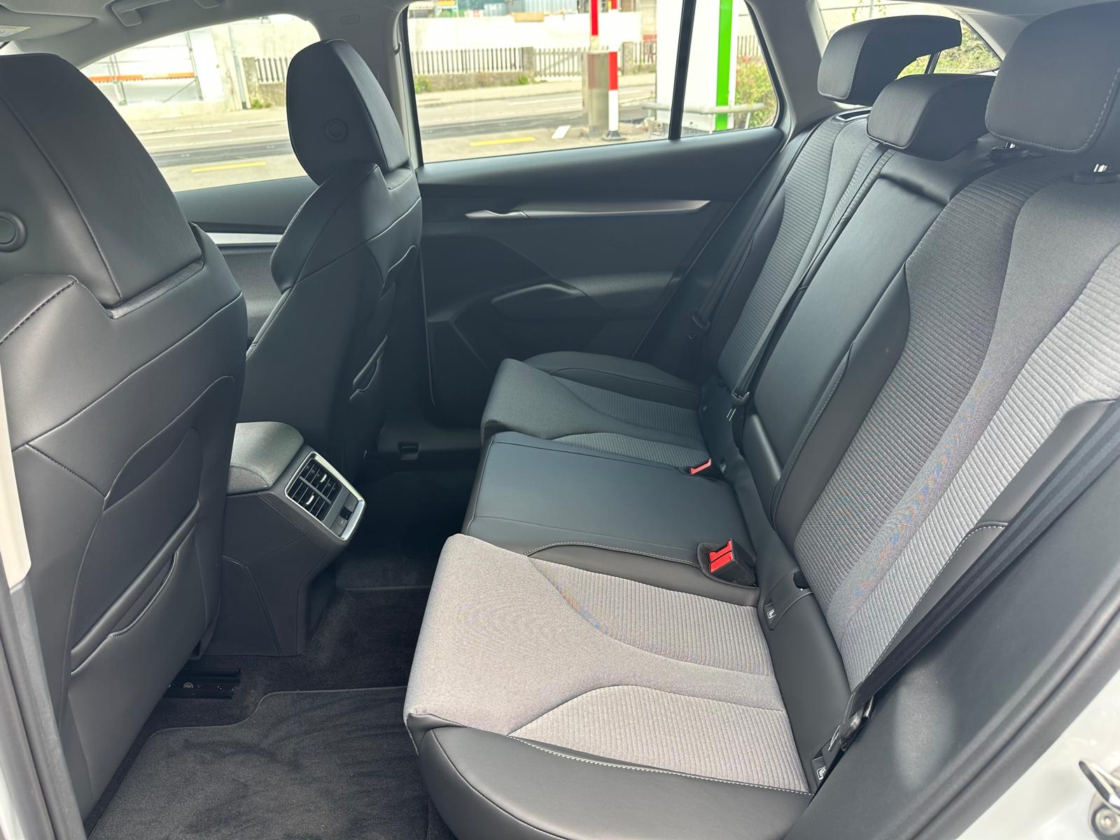 SKODA ENYAQ iV 60-image-20