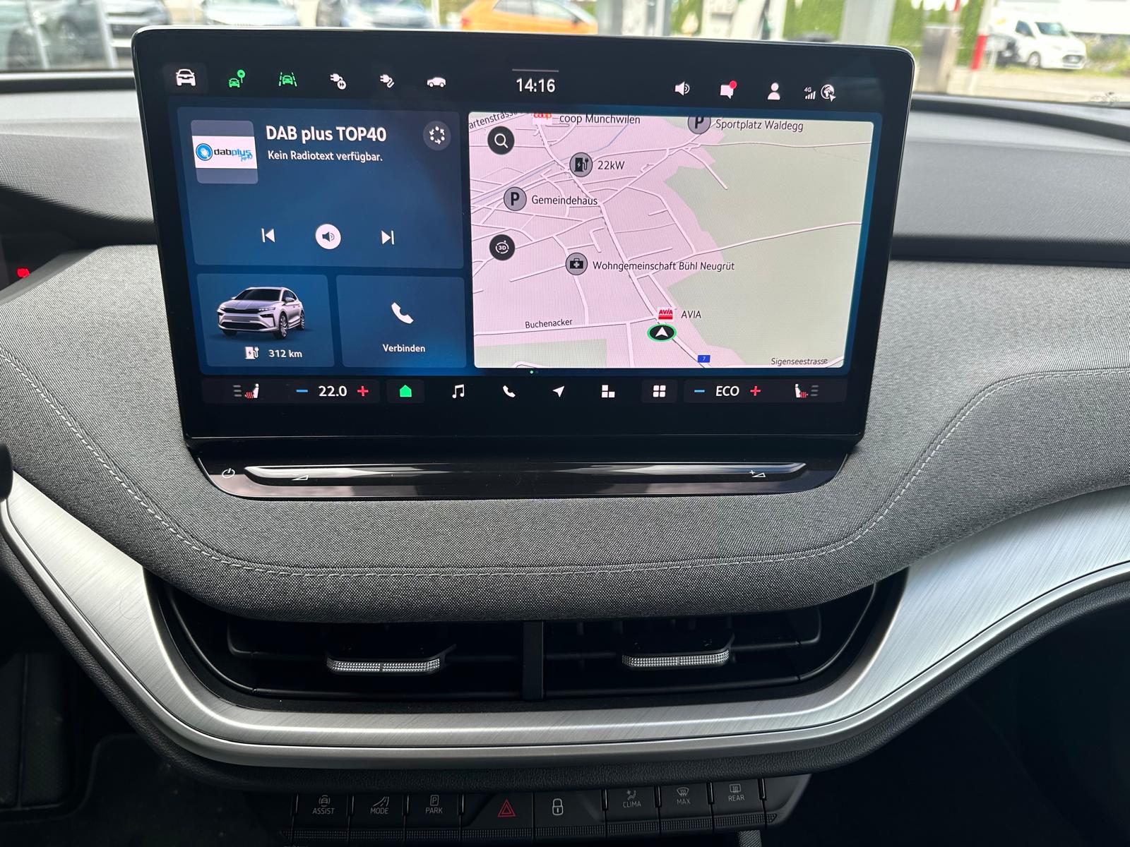 SKODA ENYAQ iV 60-image-16