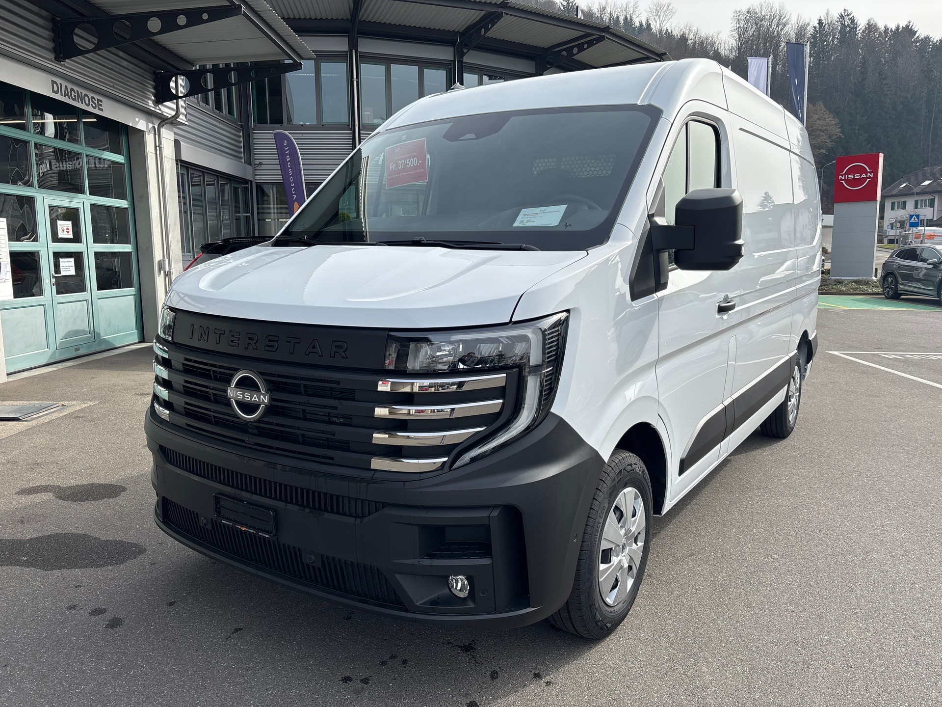NISSAN Interstar dCi 150 3.5 L2H2 N-Connecta-showroom-element-1