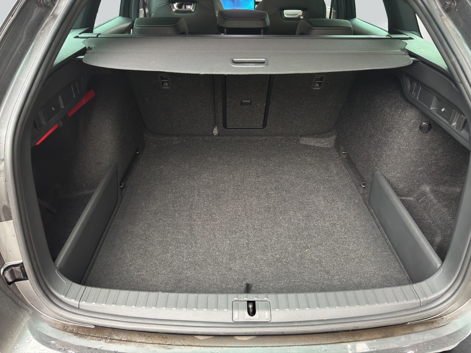 SKODA Octavia Combi 1.5 TSI mHEV DSG Sport Line-image-11