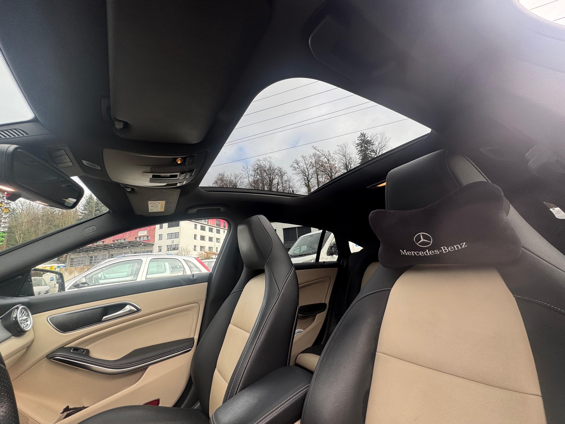 MERCEDES-BENZ CLA Shooting Brake 200 AMG Line 7G-DCT-image-5