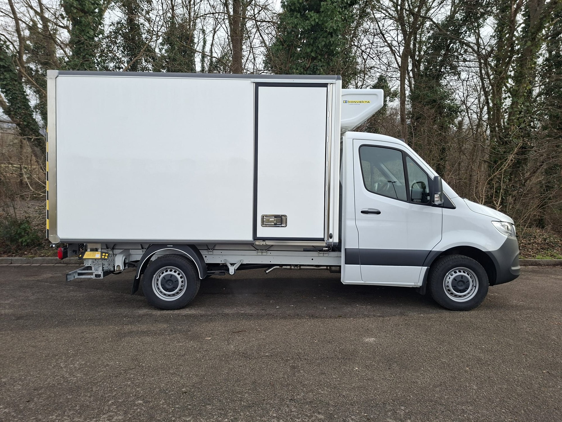 MERCEDES-BENZ Sprinter 315 CDI Standard 9G-TRONIC-showroom-element-1