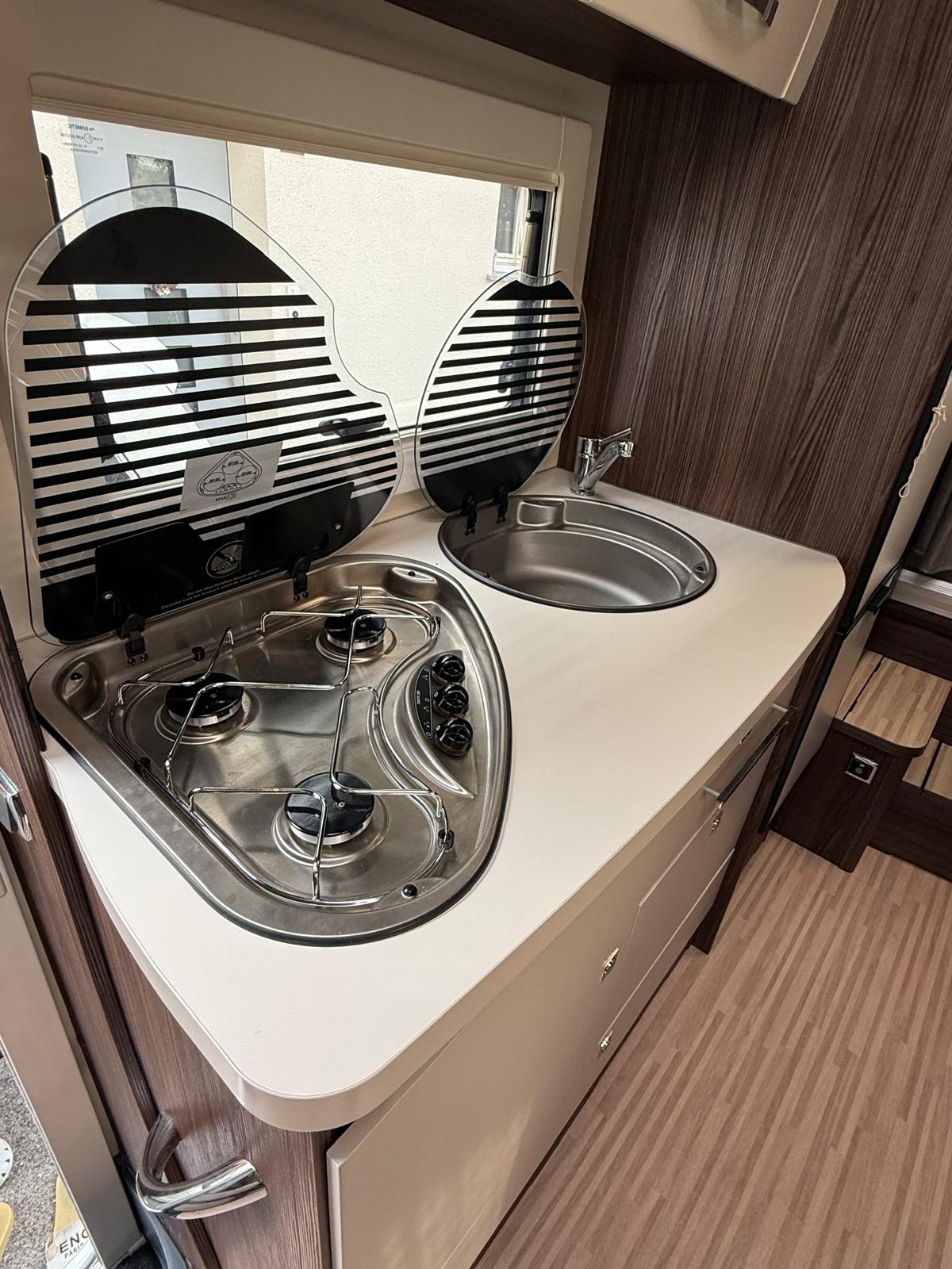BENIMAR Ford Benimar Transit Sport 340-image-17