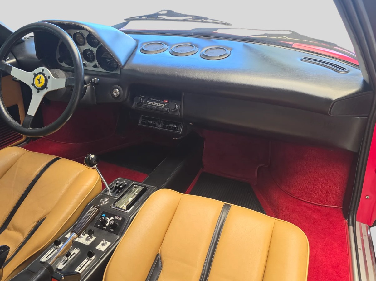 FERRARI 308 GTB Vetroresina - Ferrari Classiche-image-12