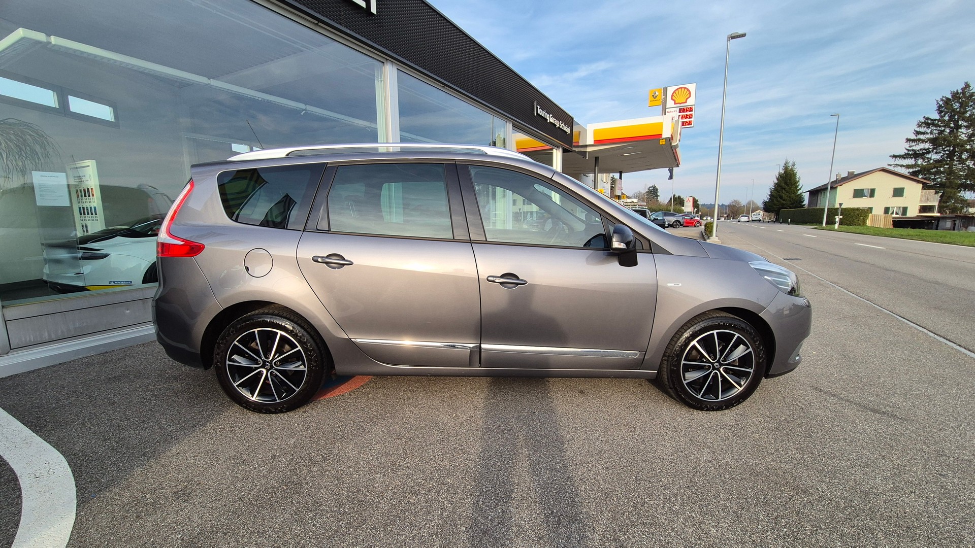 RENAULT Grand Scénic 1.5 dCi Bose EDC-image-1