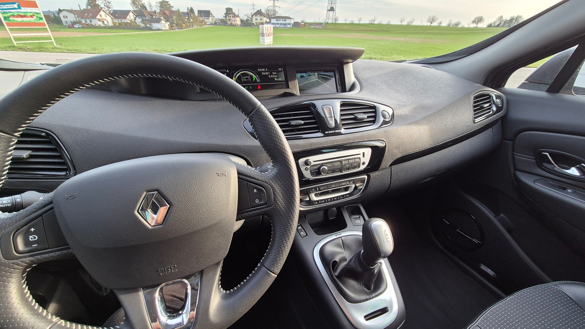 RENAULT Grand Scénic 1.5 dCi Bose EDC-image-5