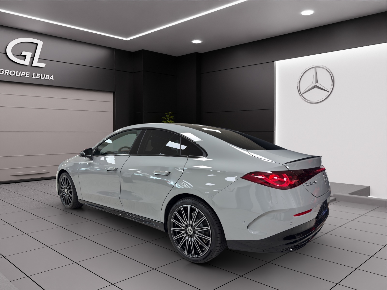 MERCEDES-BENZ CLA 350 4 Matic 85 kWh EQ-showroom-element-3