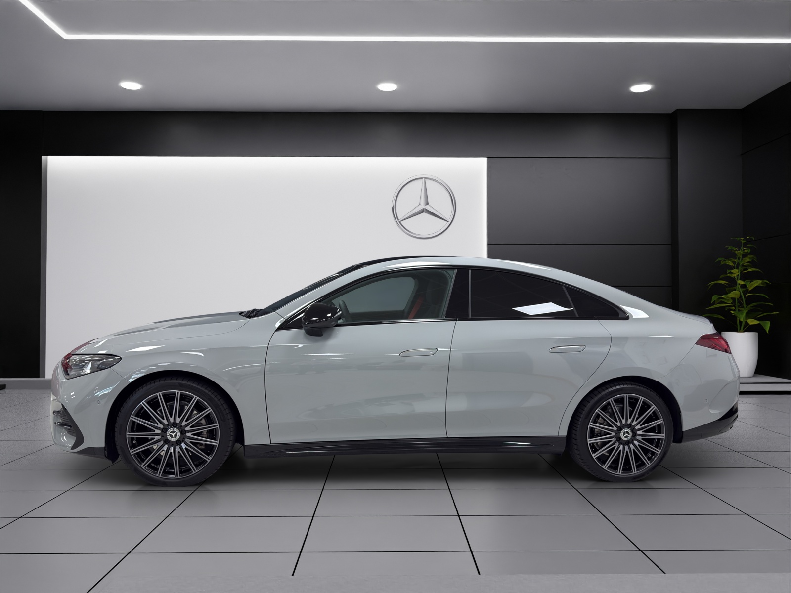 MERCEDES-BENZ CLA 350 4 Matic 85 kWh EQ-showroom-element-2