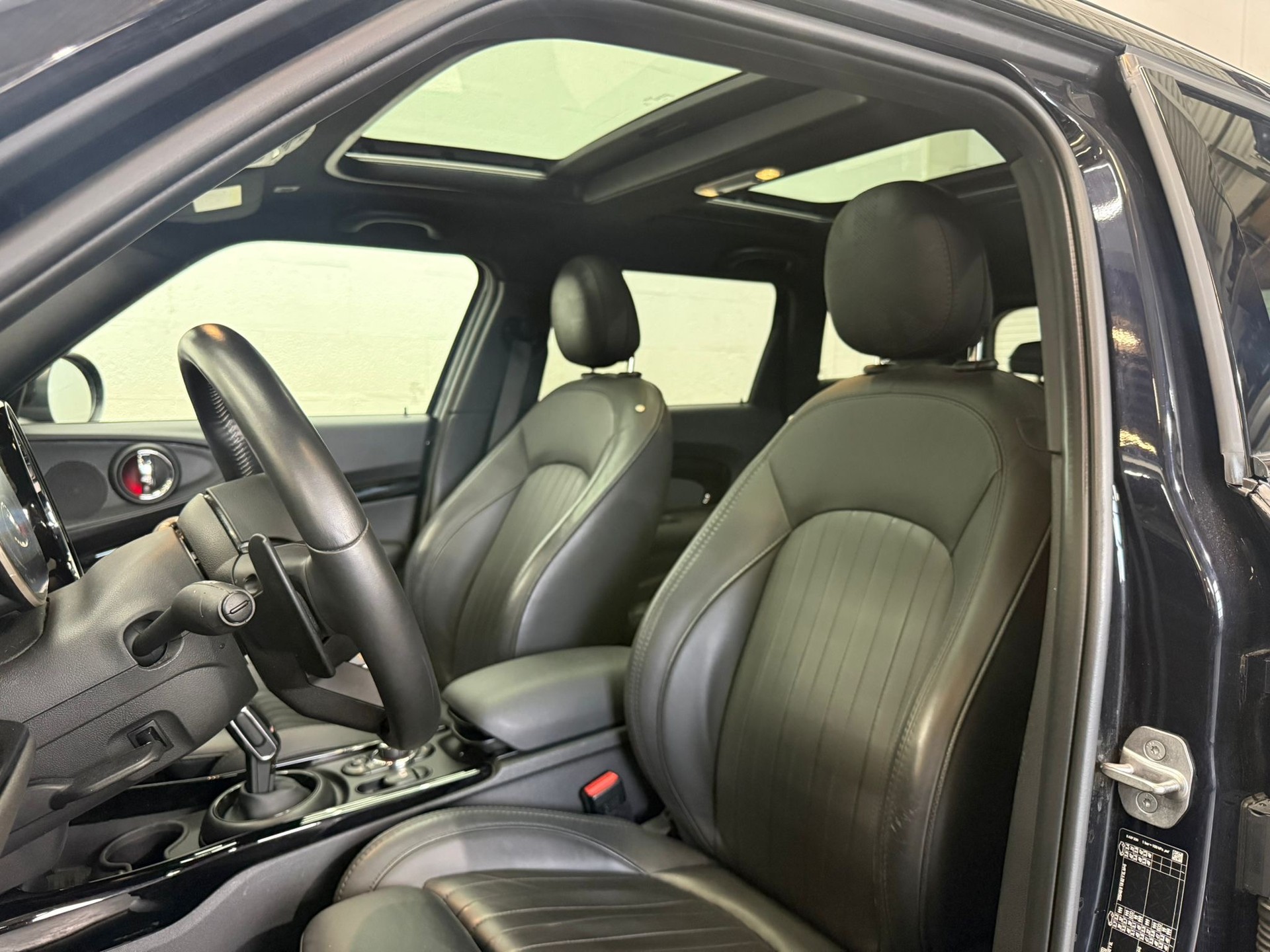 MINI Clubman Cooper John Cooper Works ALL4 Steptronic-image-3