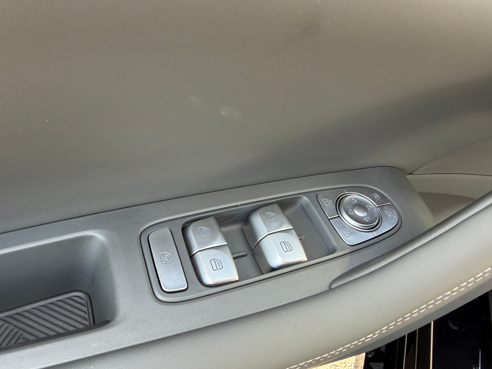 FORTHING 7 REEV 28 kWh-image-18