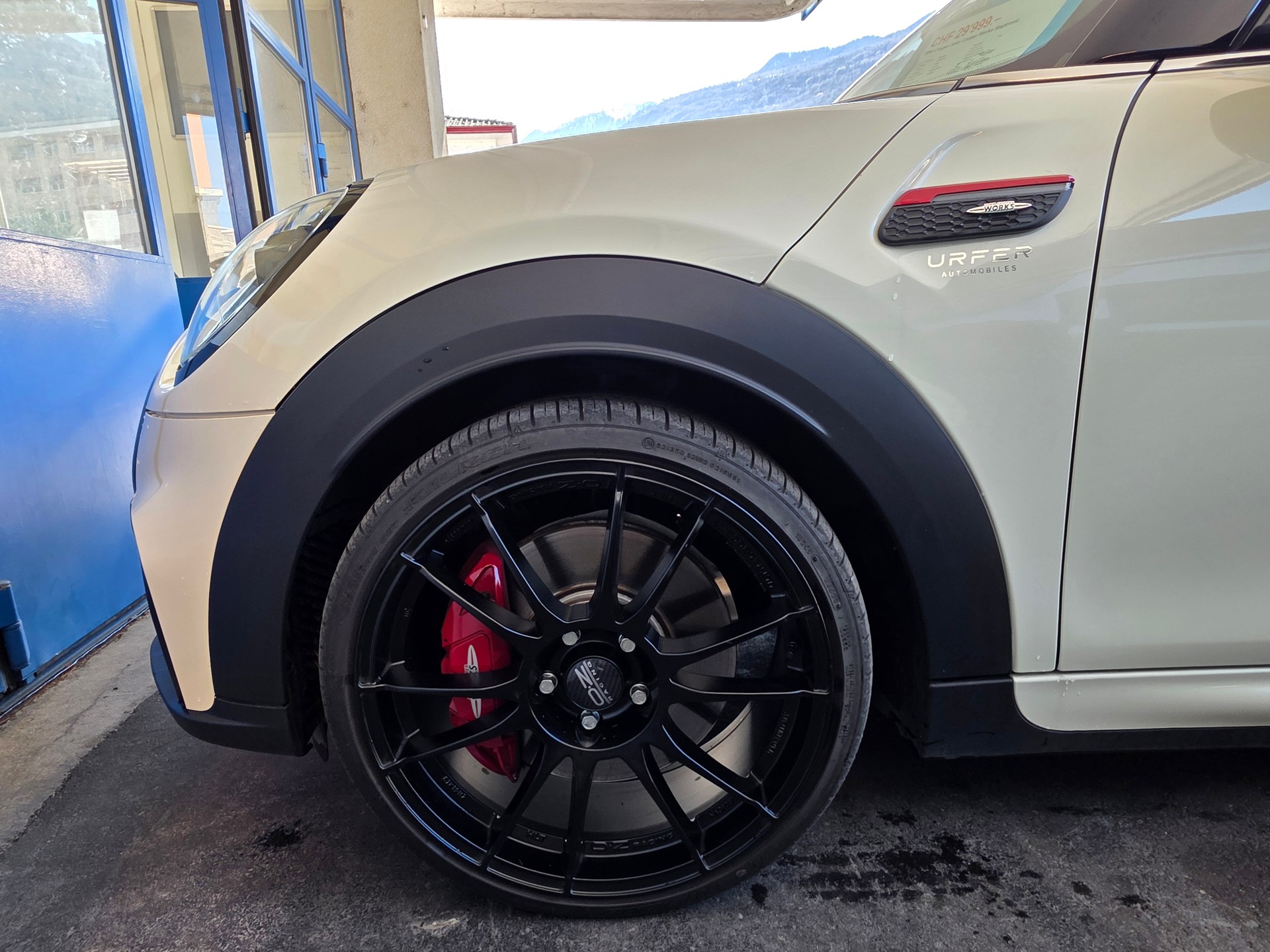 MINI Cooper John Cooper Works Steptronic-image-26