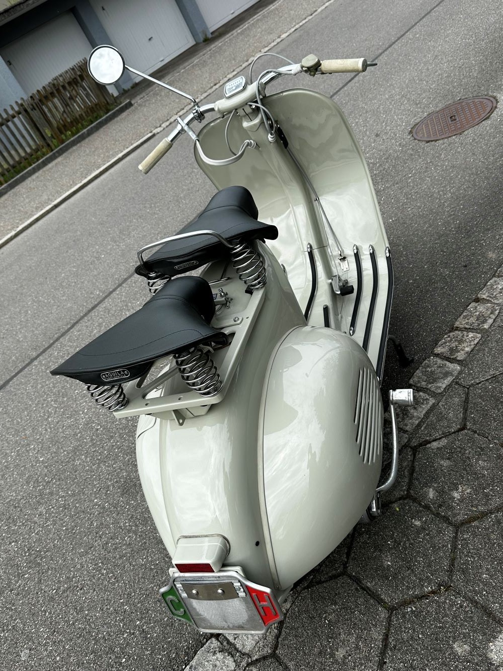 PIAGGIO Vespa 125 Faro Basso "echte Rarität"-image-5
