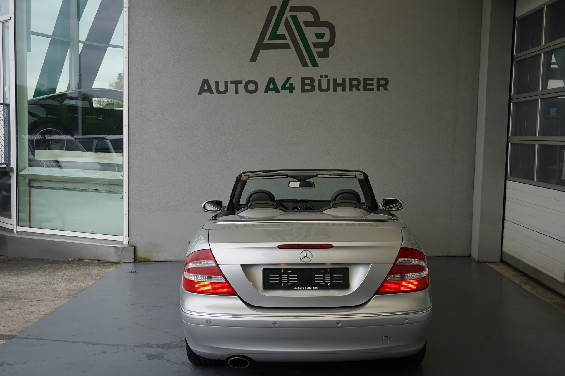 MERCEDES-BENZ CLK 500 Elégance 306 PS Cabriolet mit dem genialen 5,0i V8 Motor und Top-Ausstattung sogar mit Abstandsregeltempomat!!-image-18