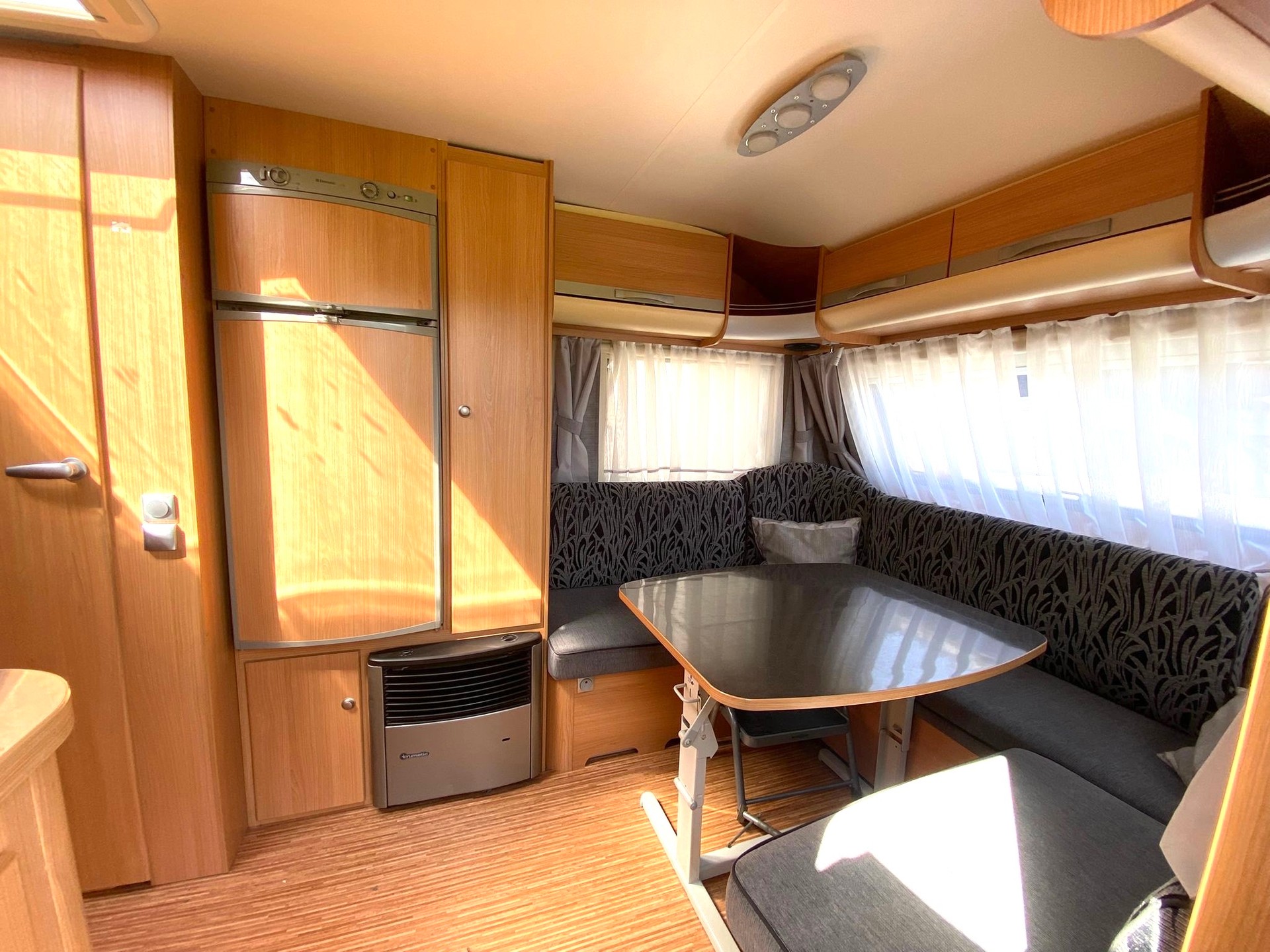 ADRIA 552 UL-showroom-element-1