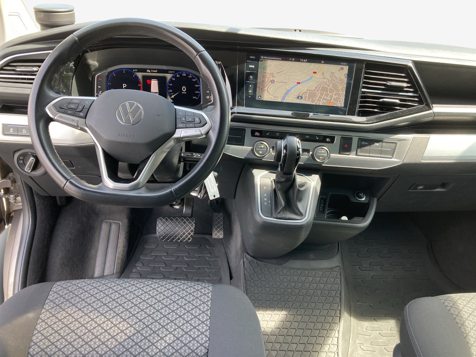 VW T6.1 California 2.0 TDI Beach Liberty 4Motion DSG-image-8