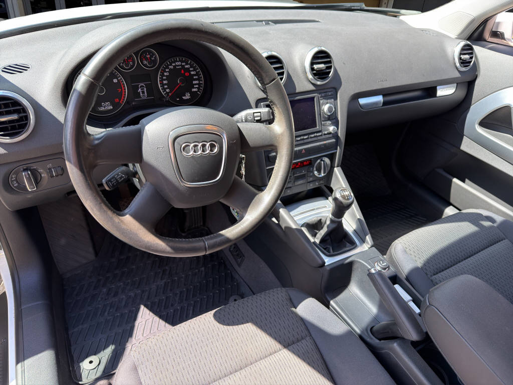 AUDI A3 1.8 T FSI Ambition quattro-image-12