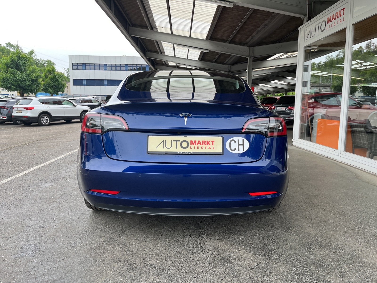TESLA Model 3 RWD Standart Range Plus-showroom-element-3