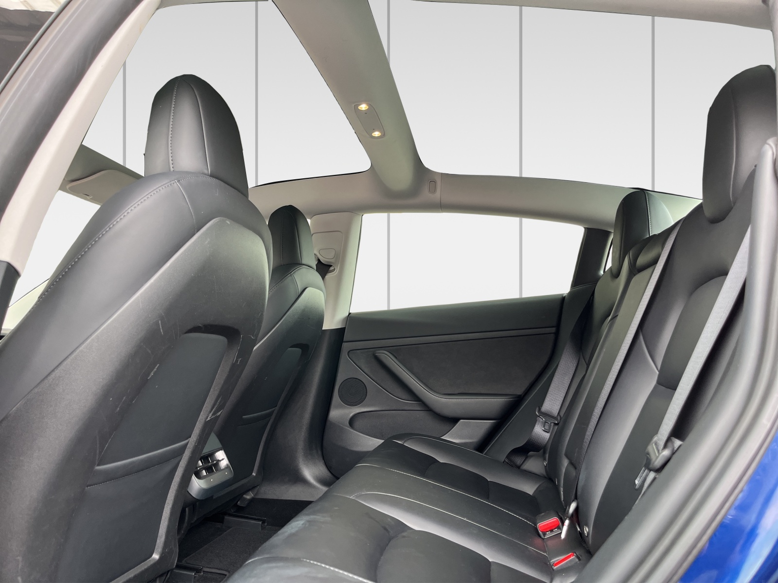 TESLA Model 3 RWD Standart Range Plus-image-11