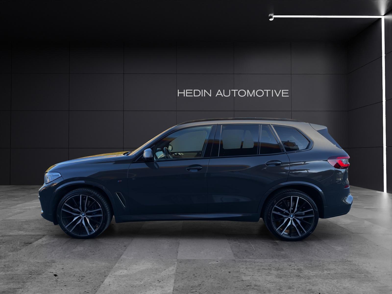 BMW X5 M50i xDrive-showroom-element-3