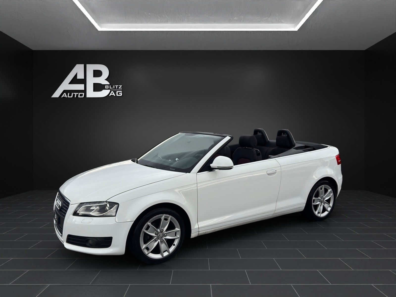 AUDI A3 Cabriolet 1.8 TFSI S-Line Ambition S-tronic-showroom-element-1