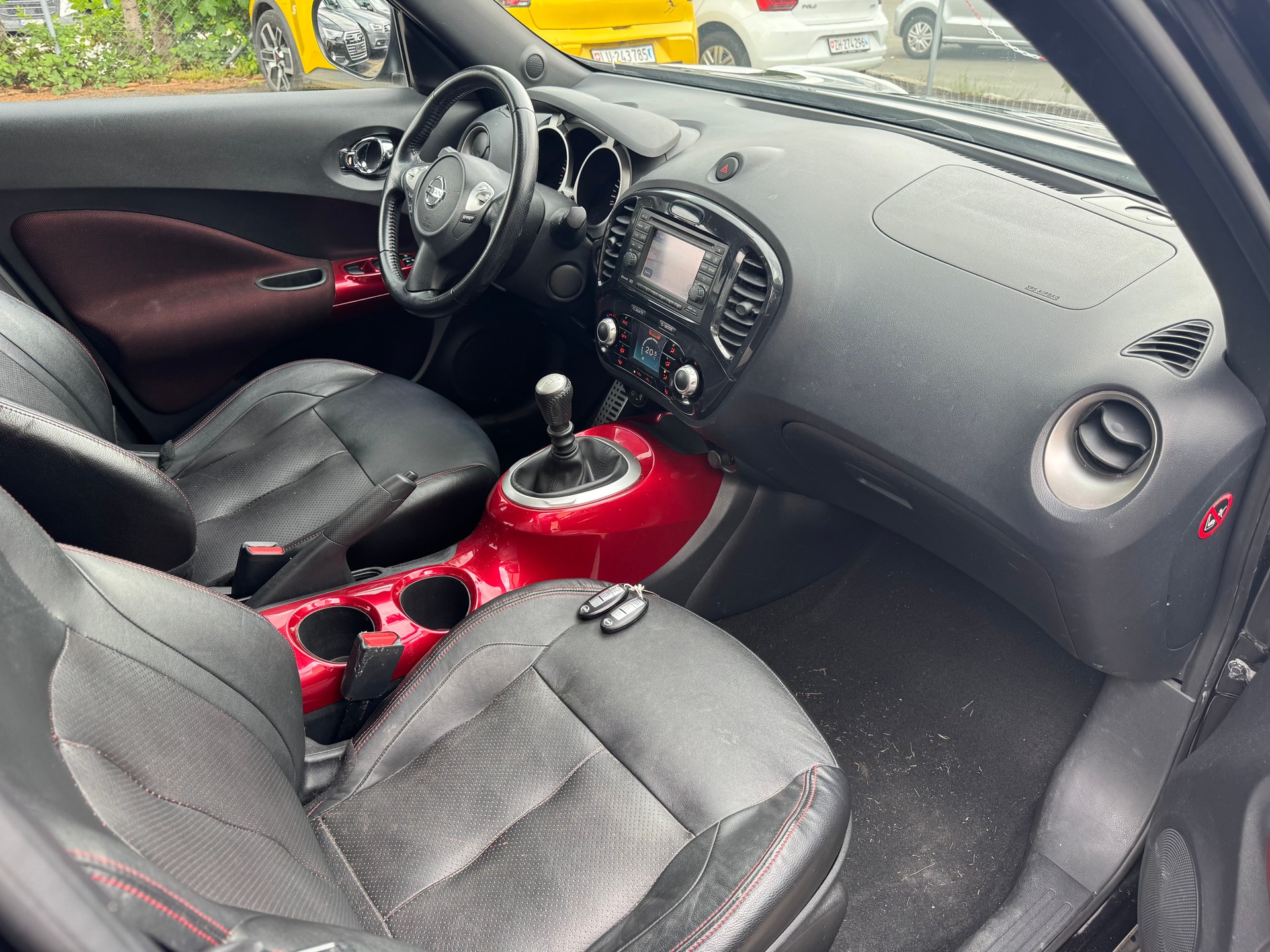 NISSAN Juke 1.6 DIG-T tekna-image-10