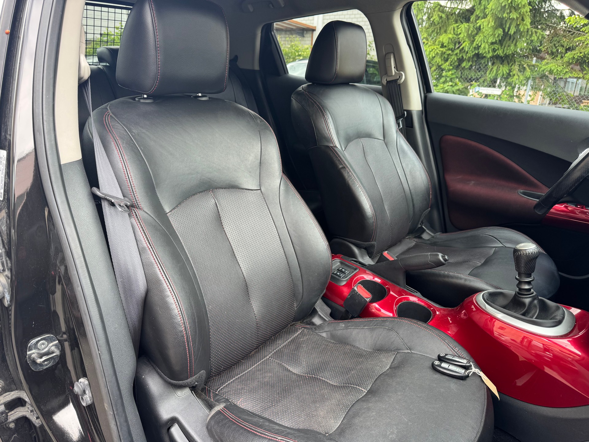 NISSAN Juke 1.6 DIG-T tekna-image-11