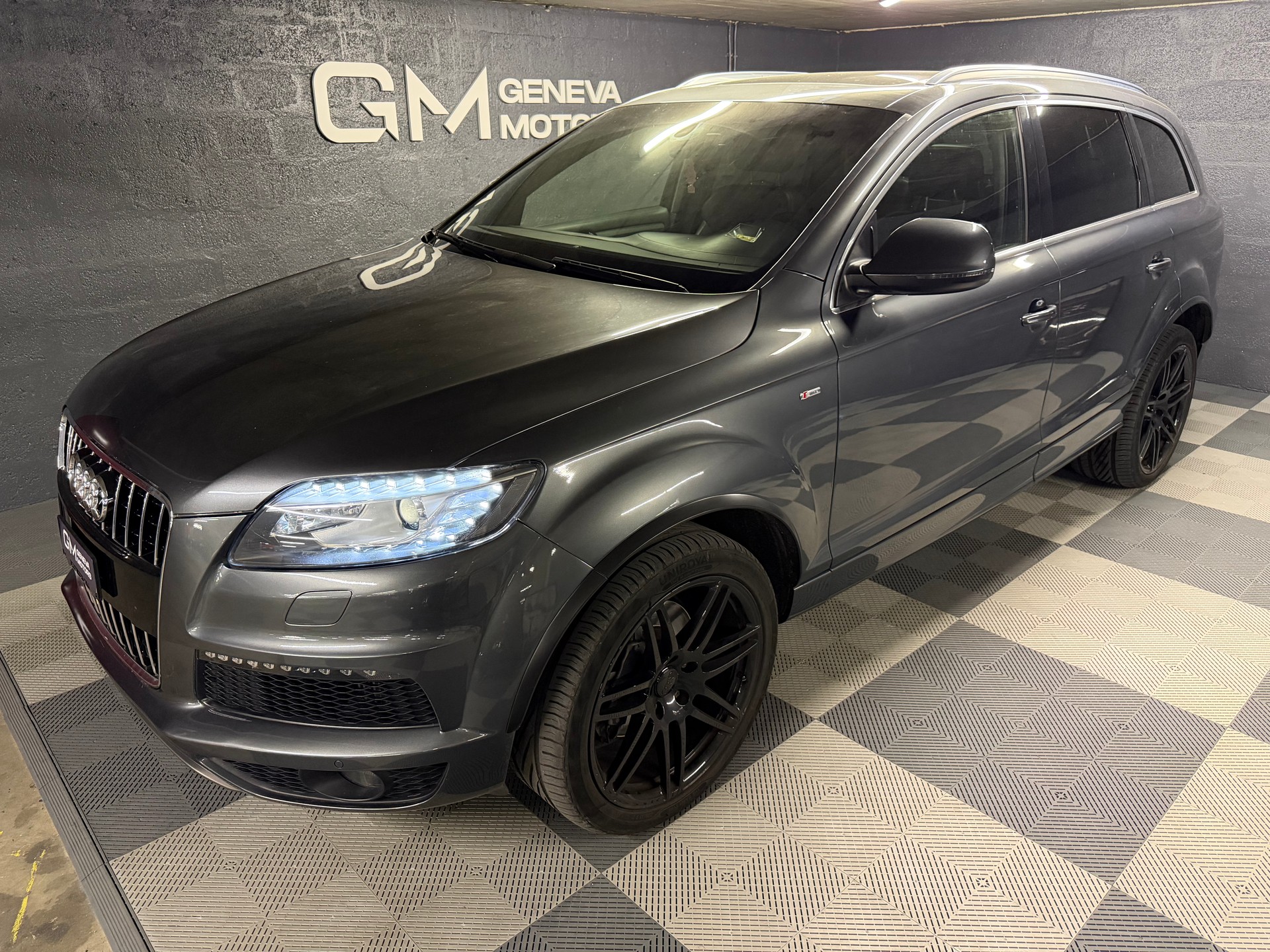 AUDI Q7 3.0 TDI quattro tiptronic