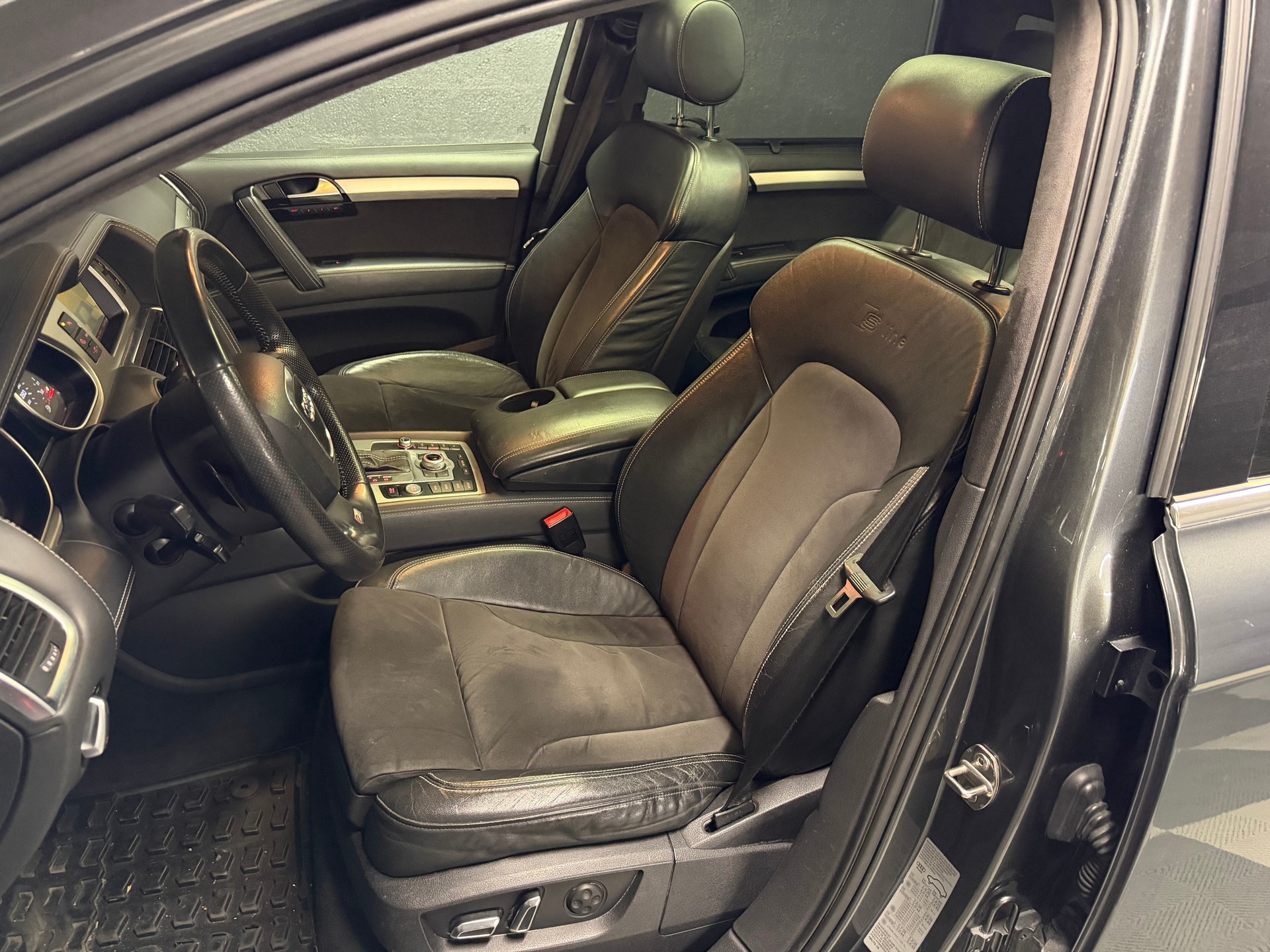 AUDI Q7 3.0 TDI quattro tiptronic-image-7