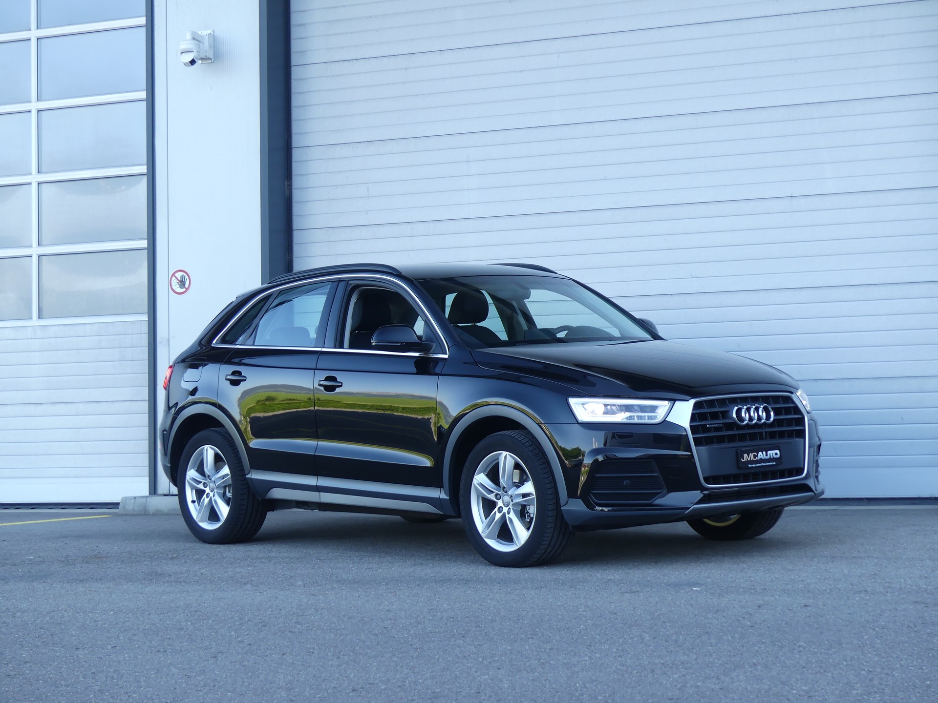 AUDI Q3 2.0 TFSI design quatt.-image-10