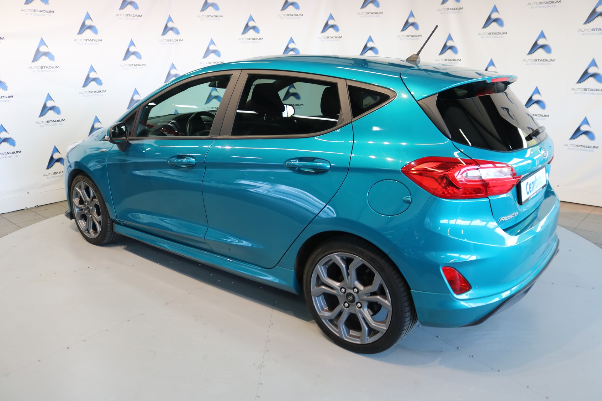 FORD Fiesta 1.0 SCTi ST Line-image-14