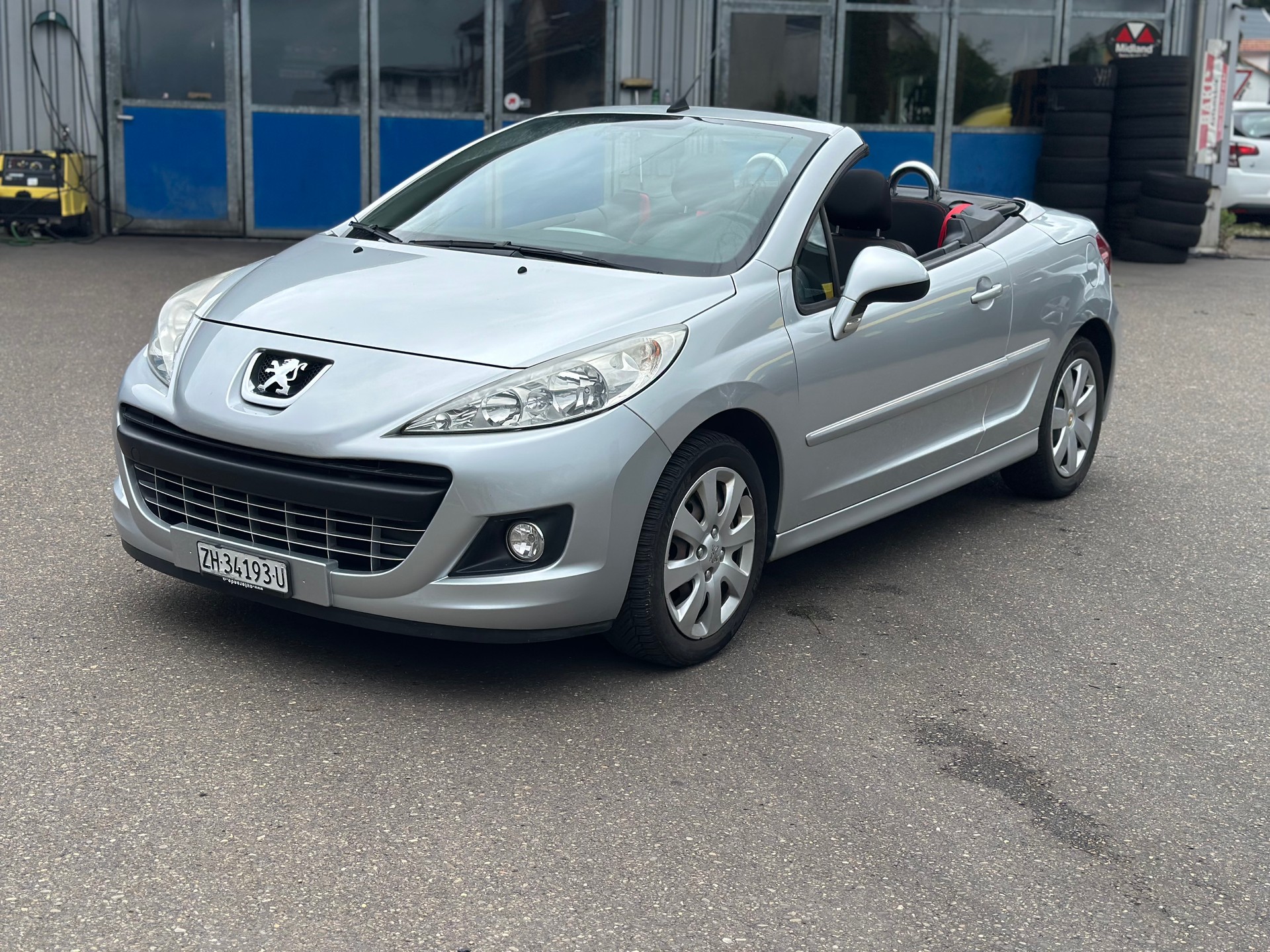 PEUGEOT 207 CC 1.6 16V Allure