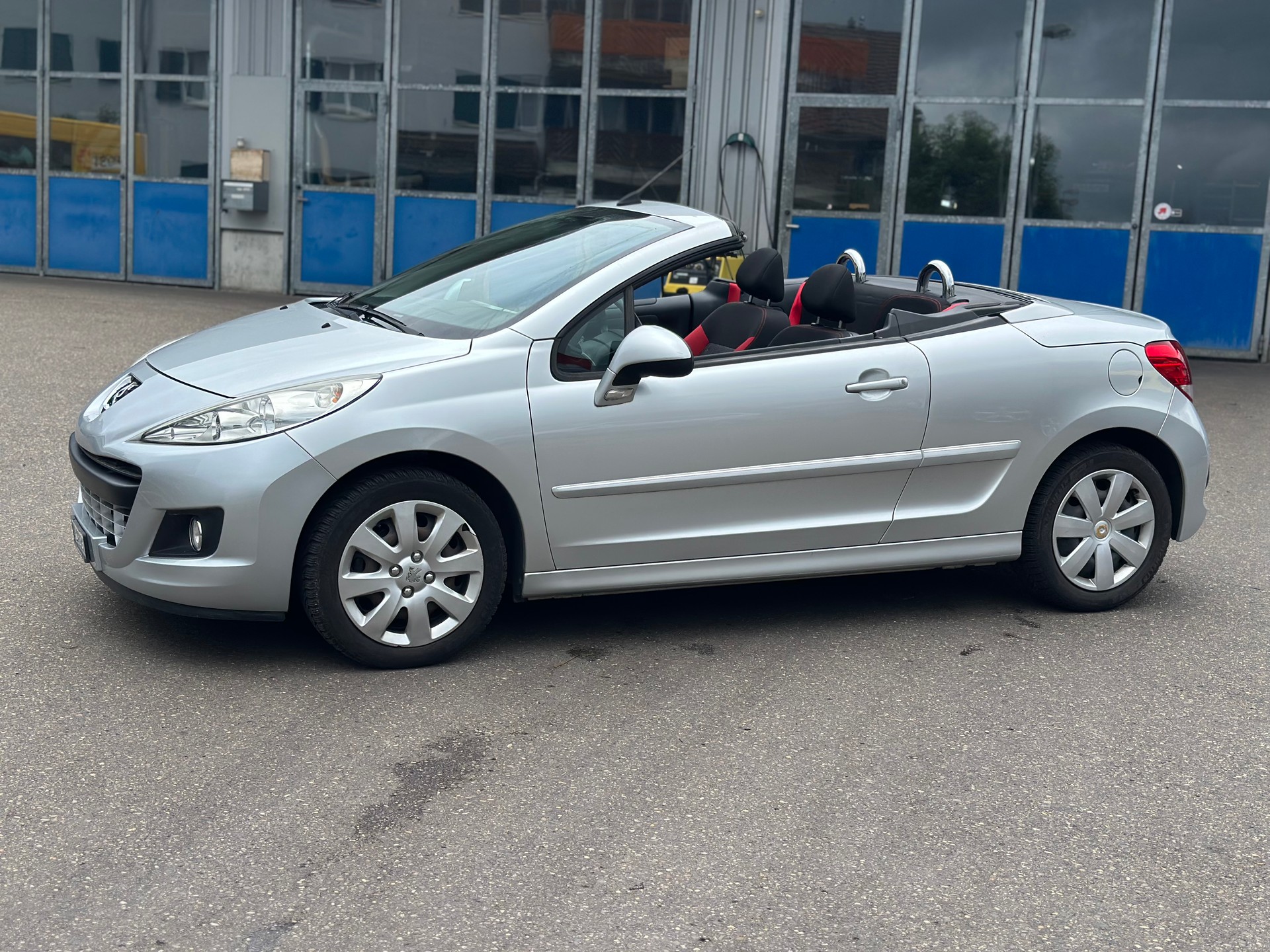 PEUGEOT 207 CC 1.6 16V Allure-showroom-element-1