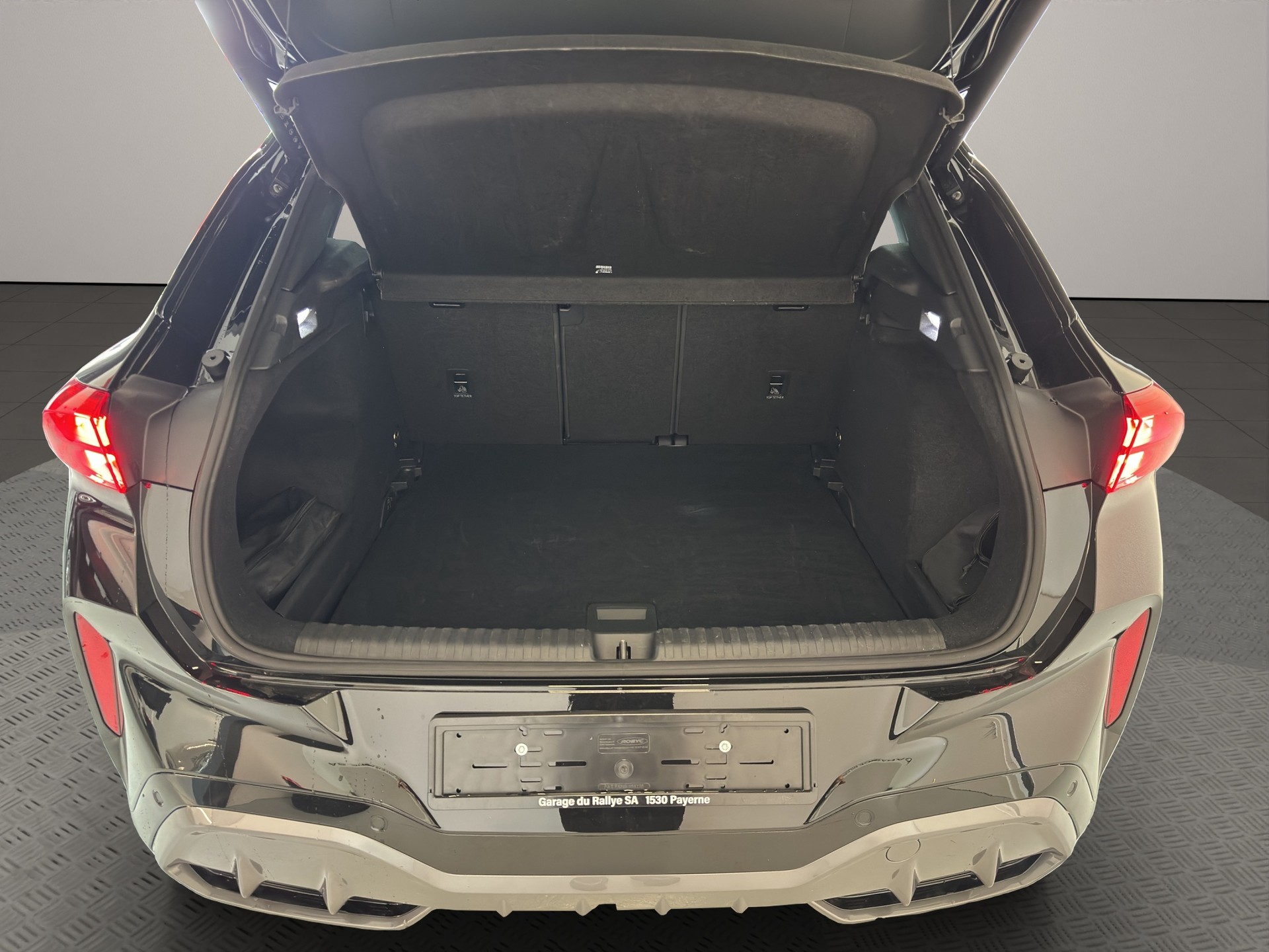 CUPRA Terramar 1.5 eTSI DSG-image-5