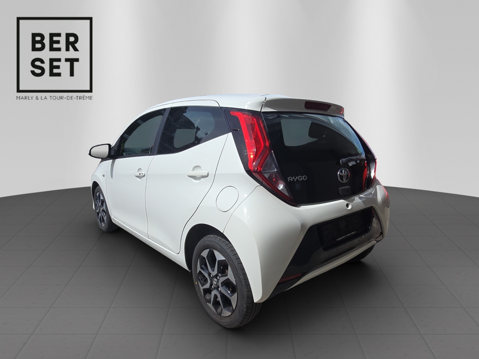 TOYOTA Aygo 1.0 VVT-i Trend-showroom-element-2