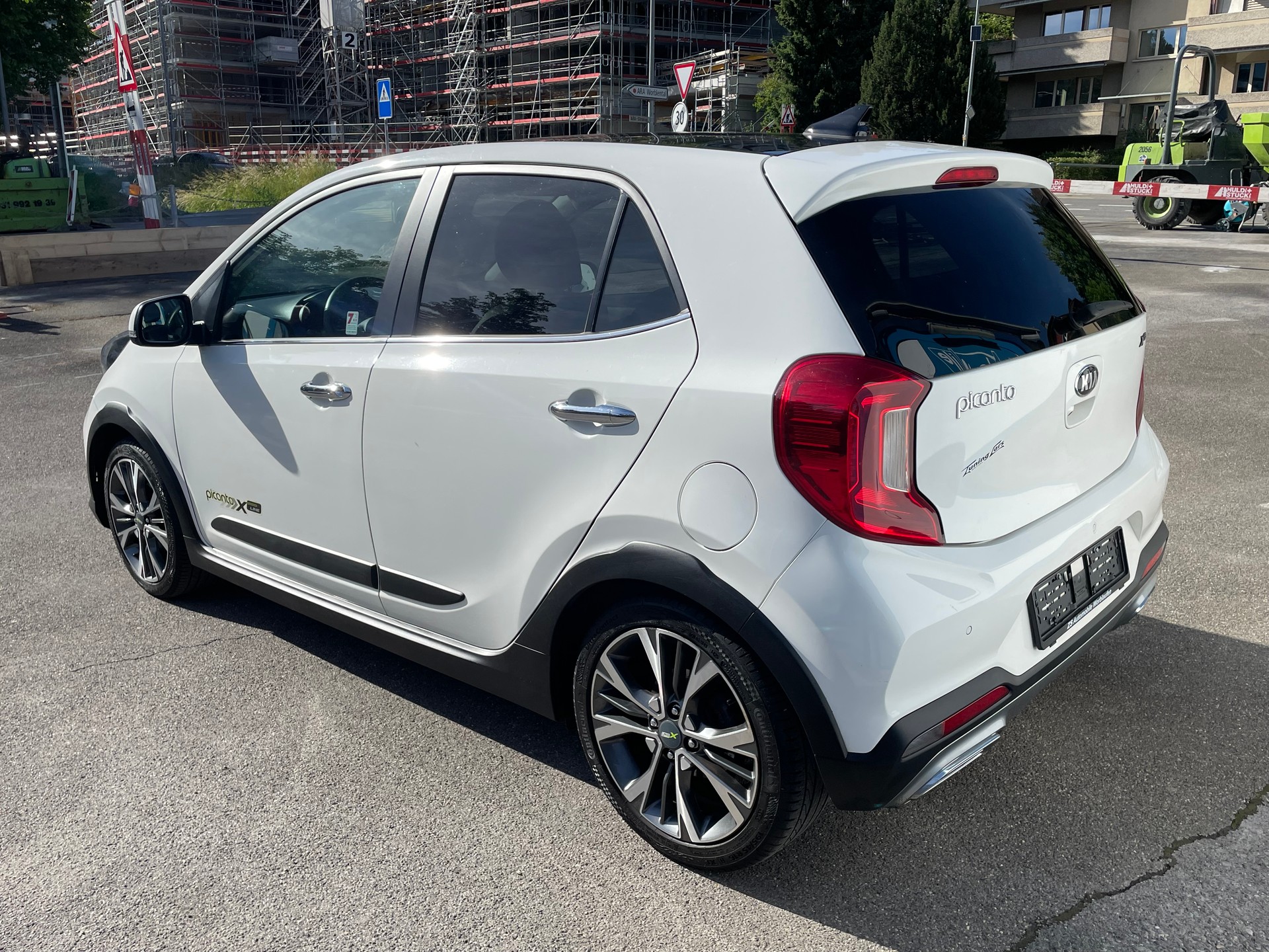 KIA Picanto 1.0 T-GDI X-Line-image-2