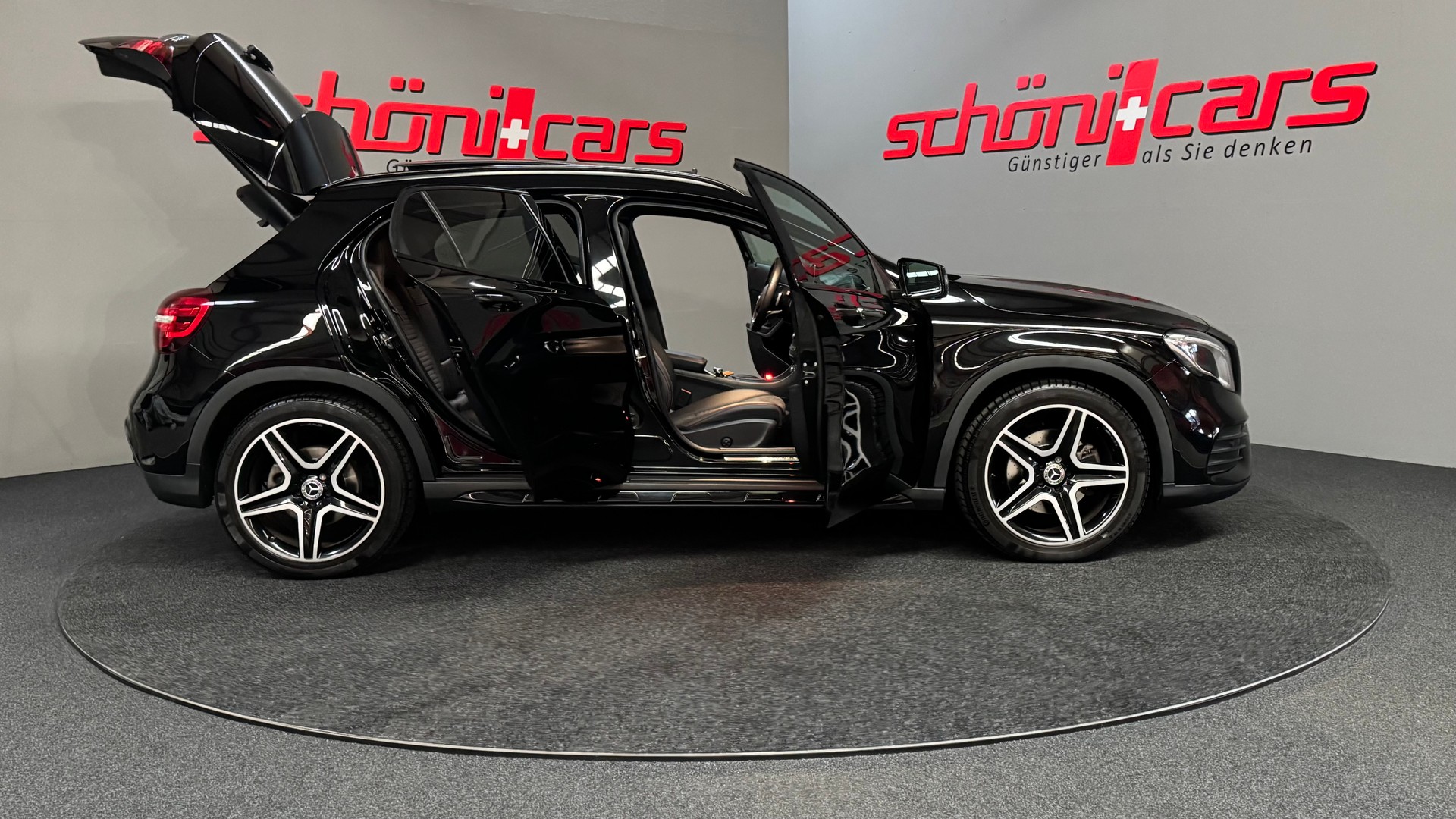 MERCEDES-BENZ GLA 250 AMG Line Swiss Star 4Matic 7G-DCT-image-7