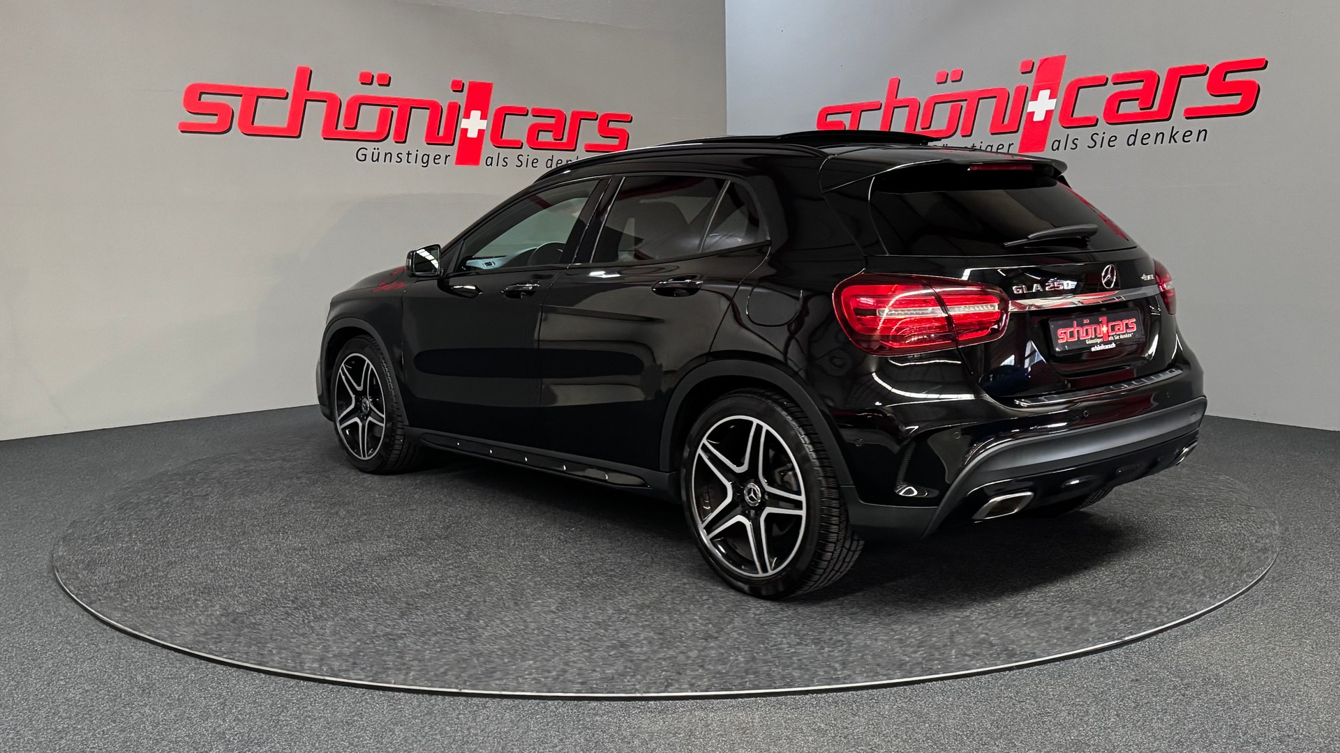 MERCEDES-BENZ GLA 250 AMG Line Swiss Star 4Matic 7G-DCT-showroom-element-3