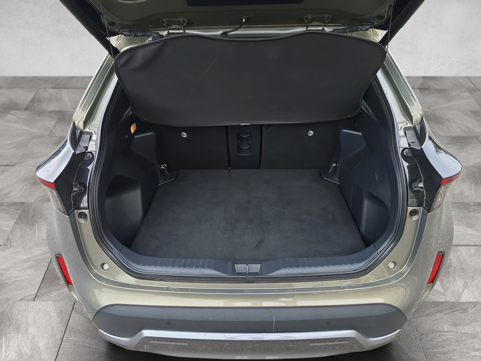 TOYOTA Yaris Cross 1.5 e-CVT Adventure TRAIL-image-22