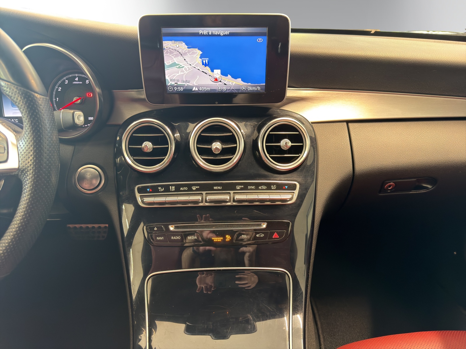 MERCEDES-BENZ C 200 AMG Line 4Matic-image-10